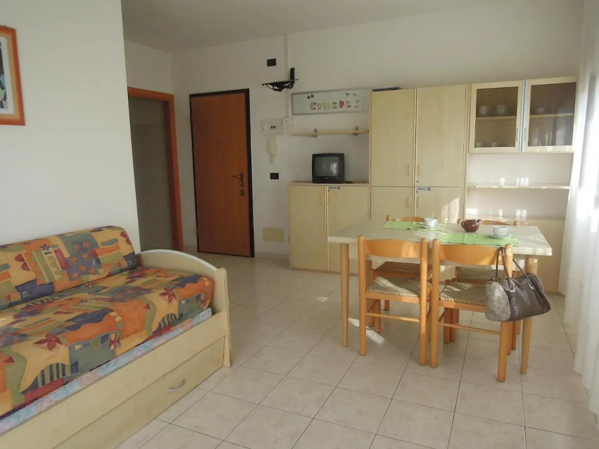 Apartment Homely 1 Bedroom Flat With Side Sea View Bibione